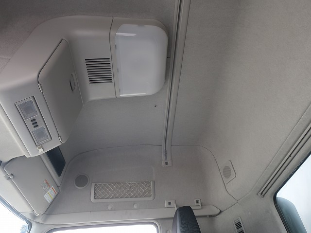 中古トラック UDトラックスアルミウィング #24