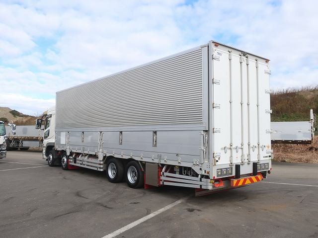 中古トラック UDトラックスアルミウィング ＃4