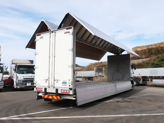 中古トラック いすゞ ギガ 大型アルミウィング