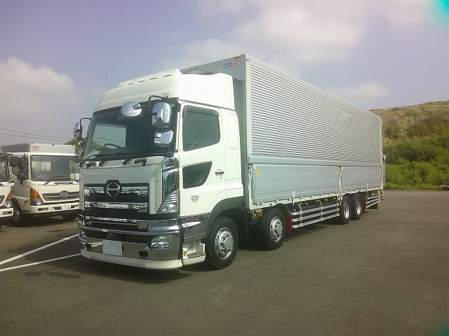 日野 アルミウィング/幌ウィング