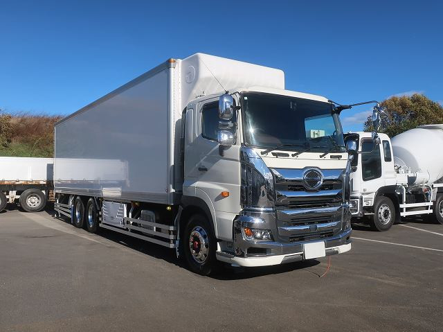 中古トラック 日野冷凍バン ＃2