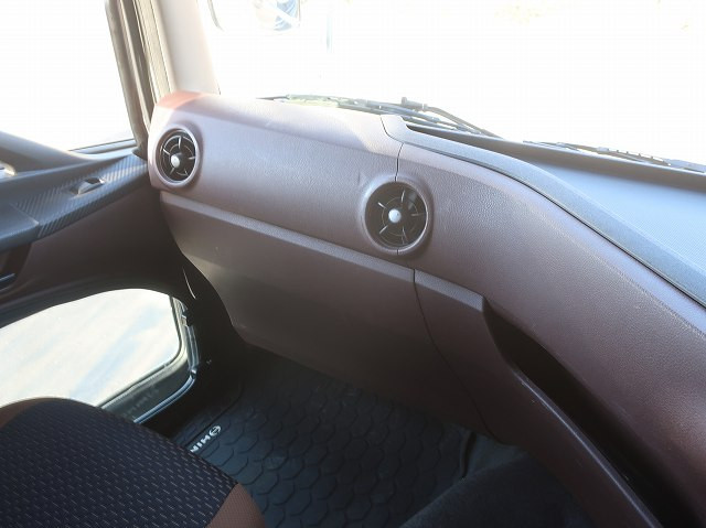 中古トラック 日野冷凍バン ＃15