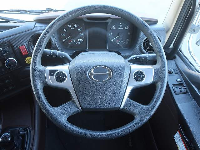 中古トラック 日野冷凍バン ＃16