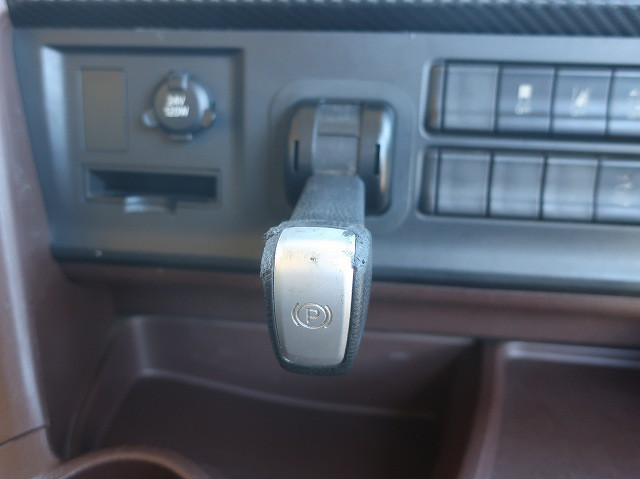 中古トラック 日野冷凍バン ＃18