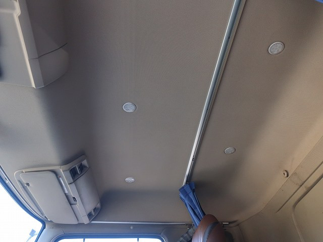 中古トラック 日野冷凍バン ＃24