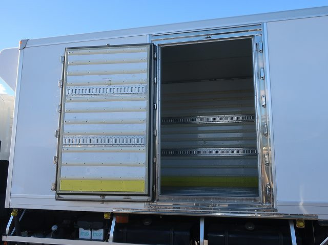 中古トラック 日野冷凍バン ＃8