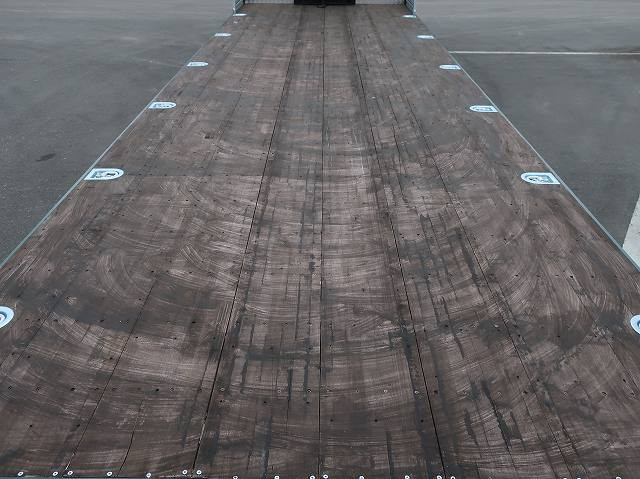 中古トラック 三菱ふそうクレーン付セルフローダー ＃8