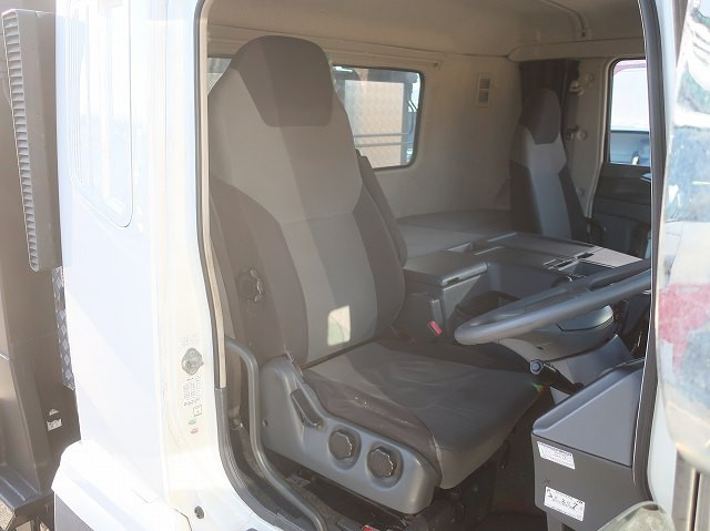 中古トラック 三菱ふそうセルフローダー ＃14