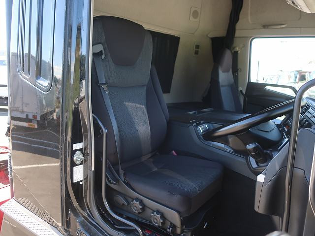 中古トラック 三菱ふそうトラクタヘッド ＃11