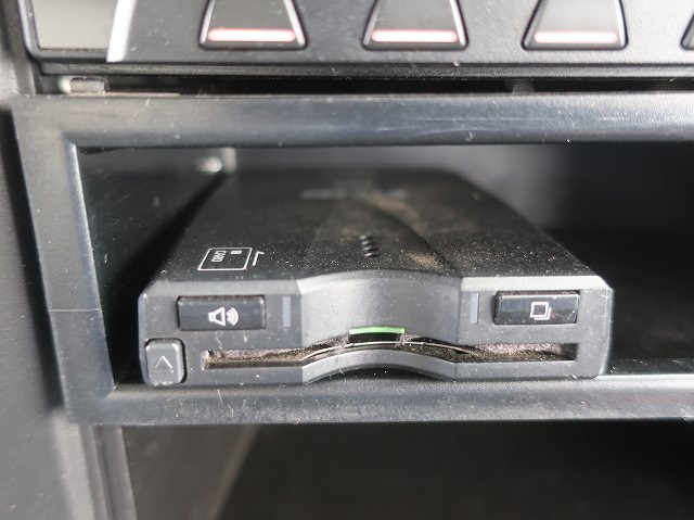 中古トラック いすゞ冷凍バン ＃19