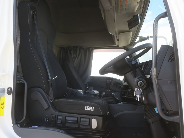 中古トラック いすゞアルミウィング ＃13