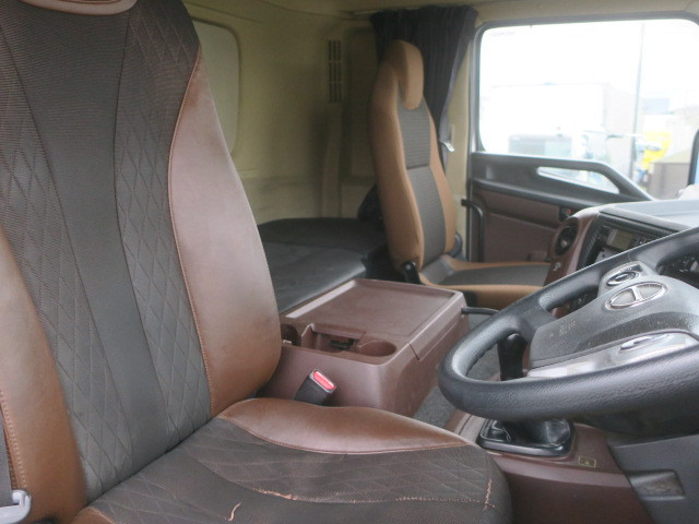 中古トラック 日野冷凍バン ＃13