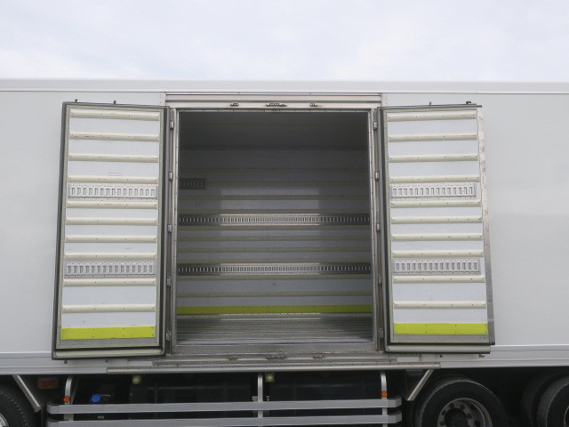 中古トラック 日野冷凍バン ＃7