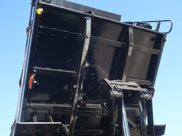 中古トラック いすゞダンプ ＃8