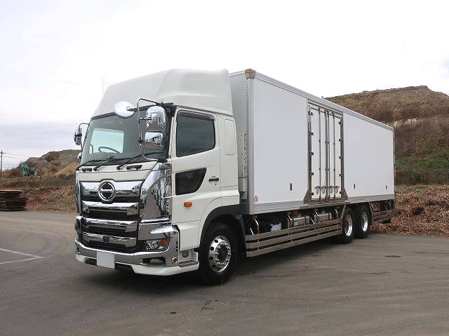 [Vehicle for lease rental only] 2018 Hino Profia Large Refrigerated Van, High Floor, 3-Axle, DENSO -32 Degree Setting, 2-Tier, Left-Side Double Door, High Roof, Standby Keystone, Jolder 4-Row, Retarder, 380 HP, Aluminum Wheels. ★Rakunori Pack Installation Finished!★