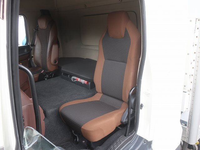 中古トラック 日野冷凍バン ＃20