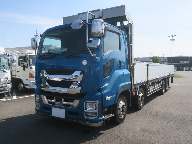 いすゞ　平ボディ