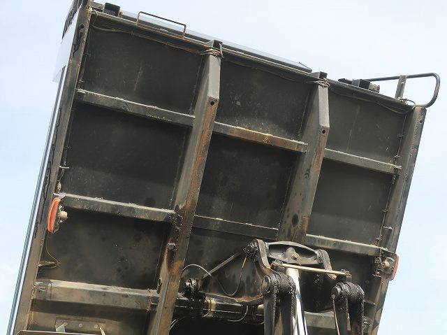 中古トラック いすゞダンプ ＃9