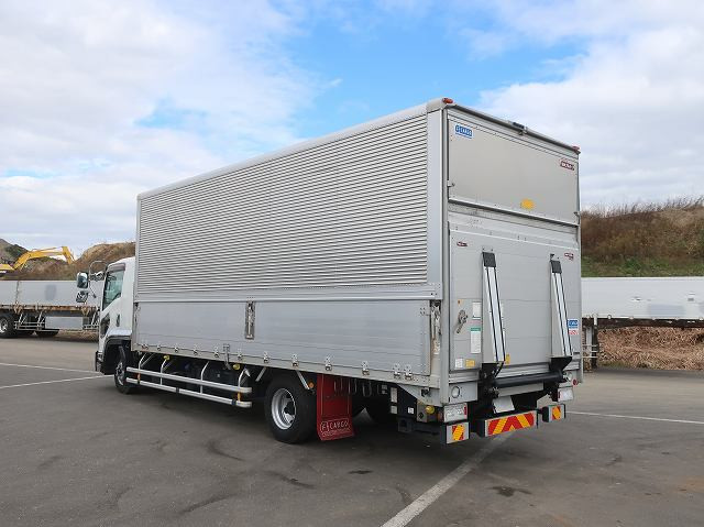 中古トラック いすゞアルミウィング ＃4