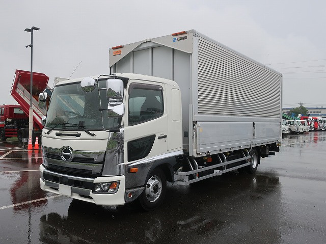 日野　アルミウィング／幌ウィング