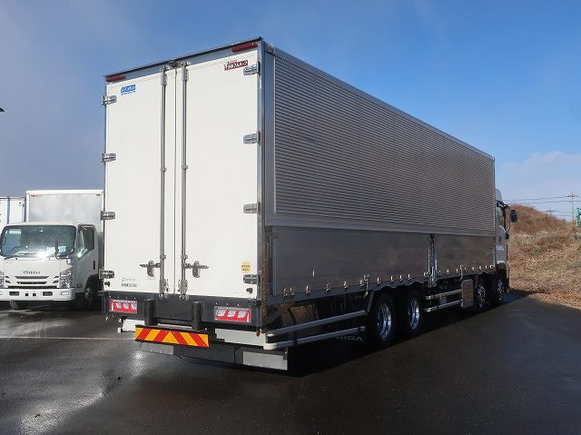 中古トラック いすゞアルミウィング ＃3