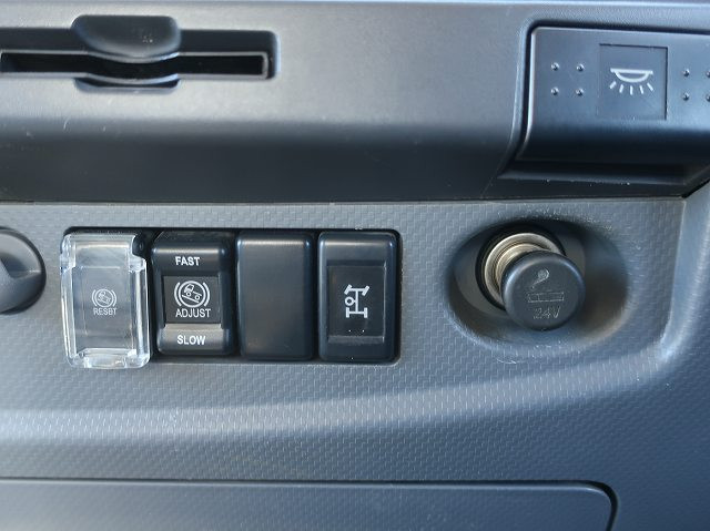 中古トラック いすゞ三転ダンプ ＃19