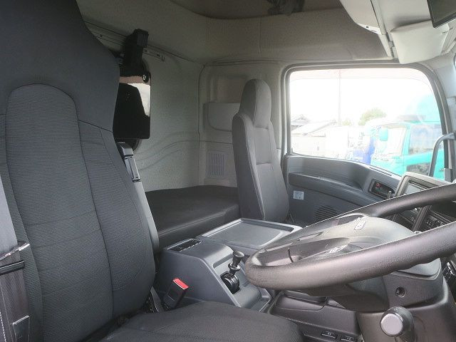 中古トラック いすゞアルミウィング ＃13