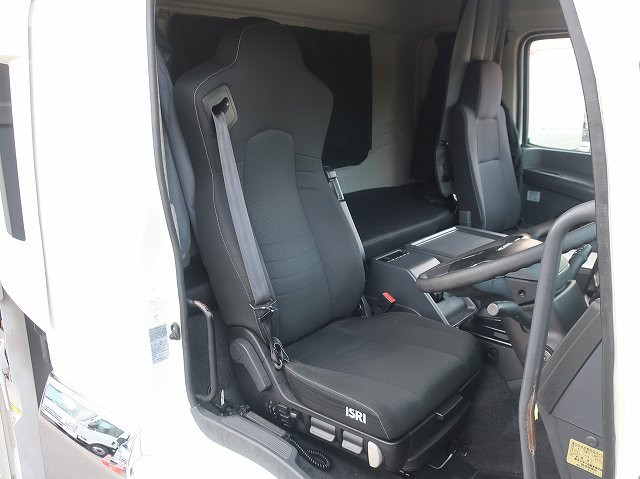 中古トラック いすゞアルミウィング ＃16