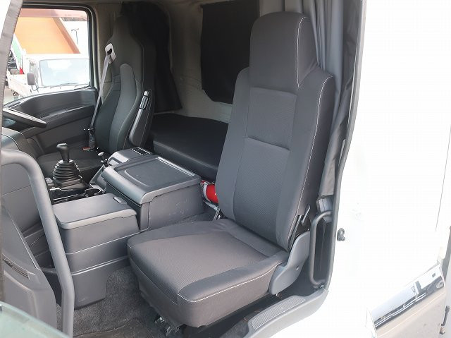 中古トラック いすゞアルミウィング ＃23