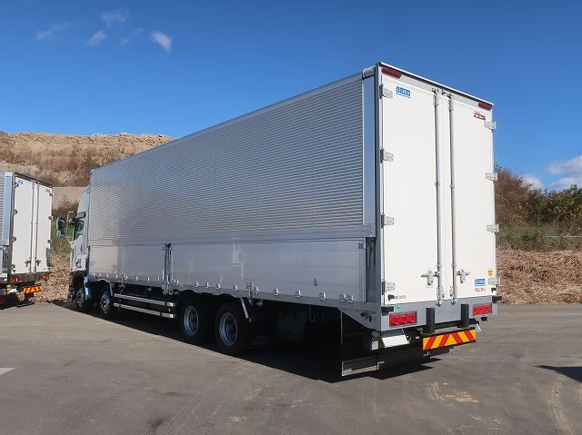 中古トラック いすゞアルミウィング ＃4