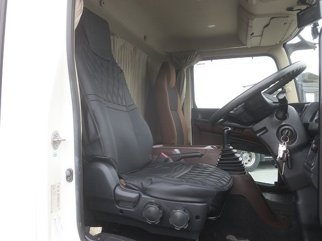 中古トラック 日野冷凍バン ＃13