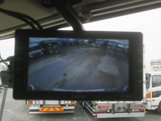 中古トラック 日野 レンジャー 中型冷凍バン