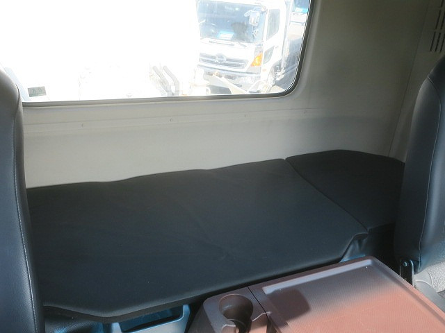 中古トラック 日野コンクリートミキサー車 ＃24