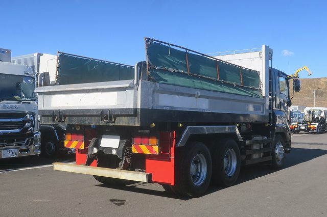 中古トラック いすゞダンプ ＃3