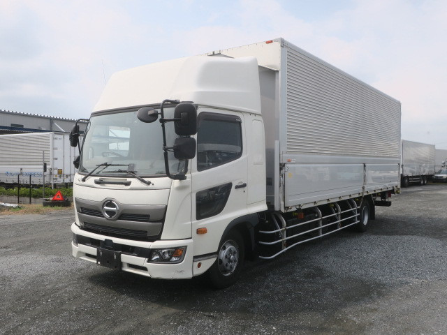 日野　アルミウィング／幌ウィング