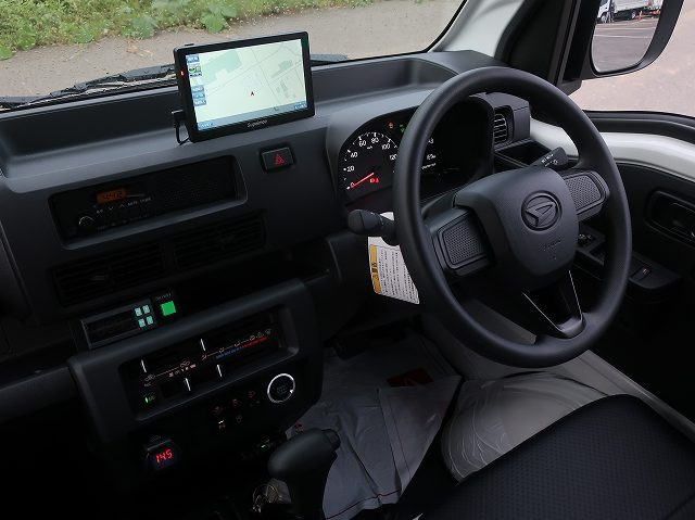 中古トラック ダイハツ電気冷凍車 #15