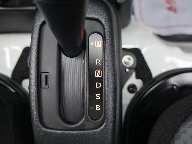 中古トラック ダイハツ電気冷凍車 #17
