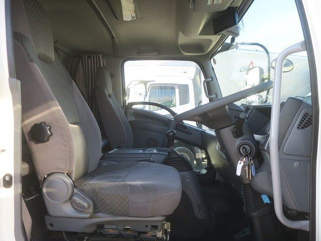 中古トラック いすゞアルミウィング ＃13