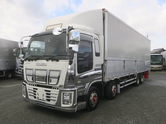 2015 Isuzu Giga, large aluminum wing, 4-axle low-floor, retarder, 380 horsepower 