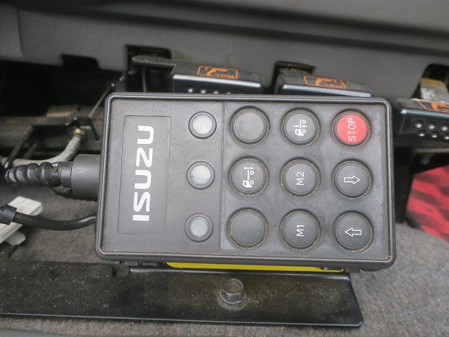 中古トラック いすゞ ギガ 大型アルミウィング