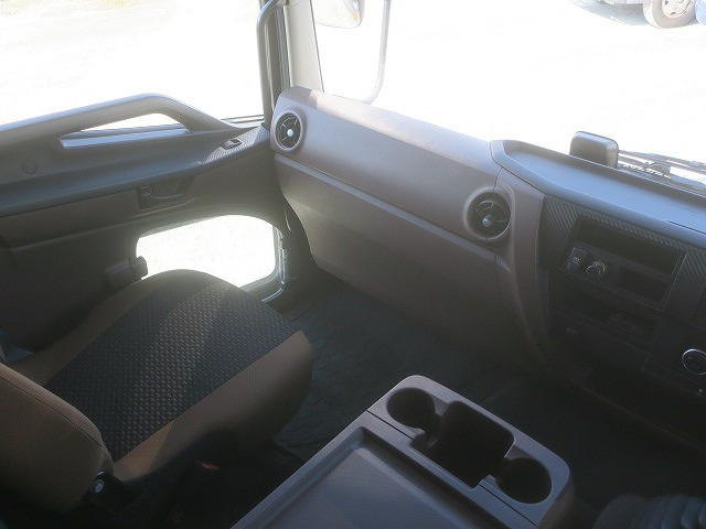 中古トラック 日野 レンジャー 中型アルミウィング