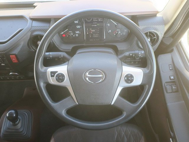 中古トラック 日野 レンジャー 中型アルミウィング