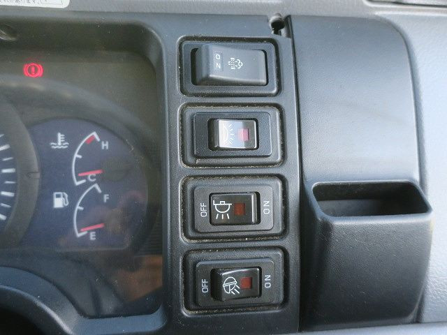 中古トラック 三菱ふそう キャンター 2tアルミバン