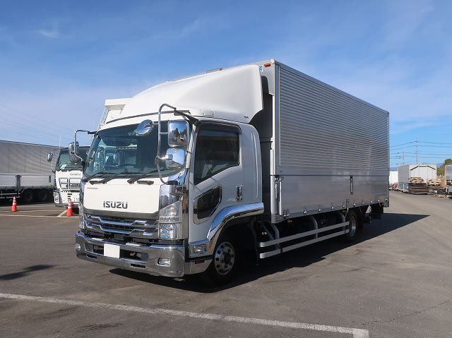 2021 Isuzu Forward, mid-size aluminum wing, 6200 wide, combination gate, rear air suspension, 240 horsepower, aluminum wheels. ★Raku-Nori Pack installed!★