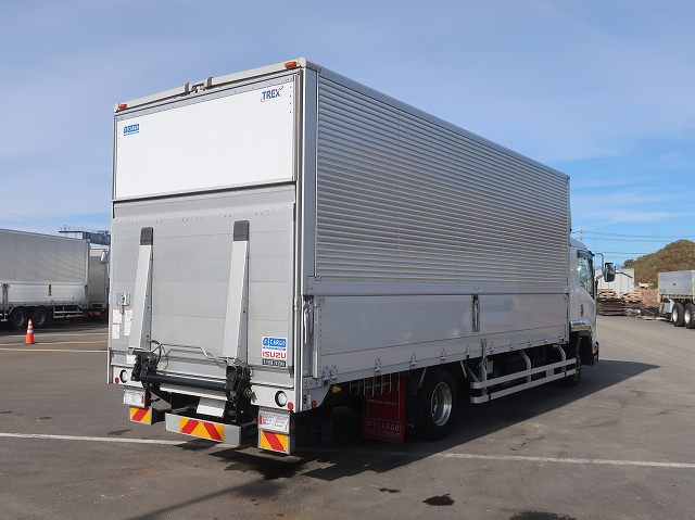 中古トラック いすゞアルミウィング ＃3