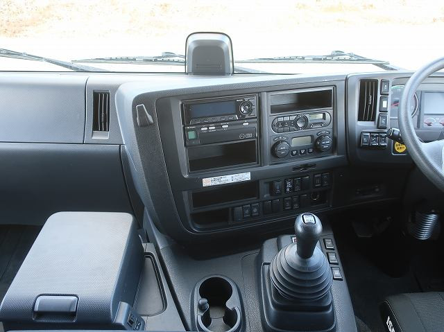 中古トラック いすゞ ギガ 大型アルミウィング