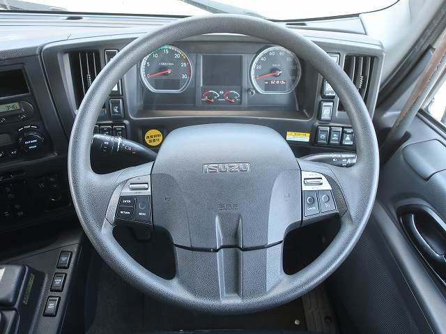 中古トラック いすゞ ギガ 大型アルミウィング