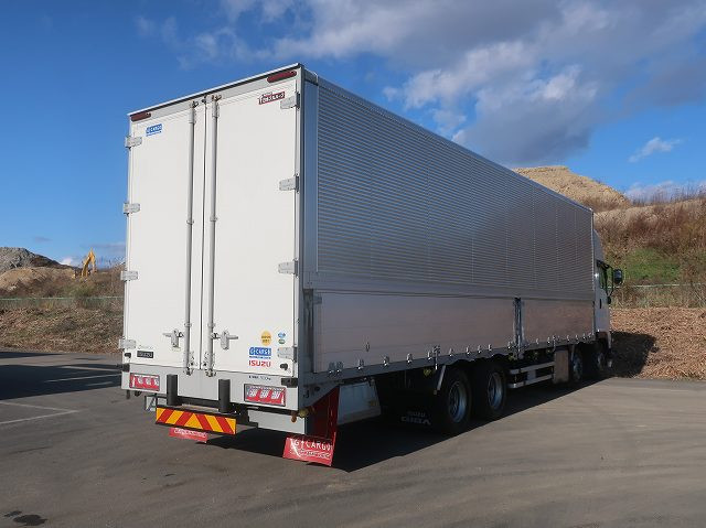 中古トラック いすゞアルミウィング ＃3