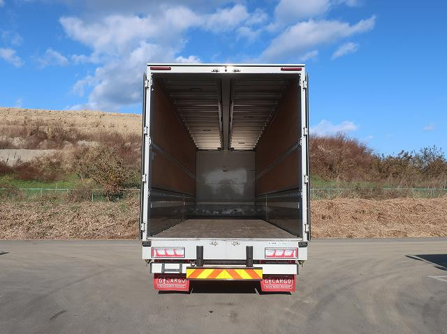 中古トラック いすゞ ギガ 大型アルミウィング