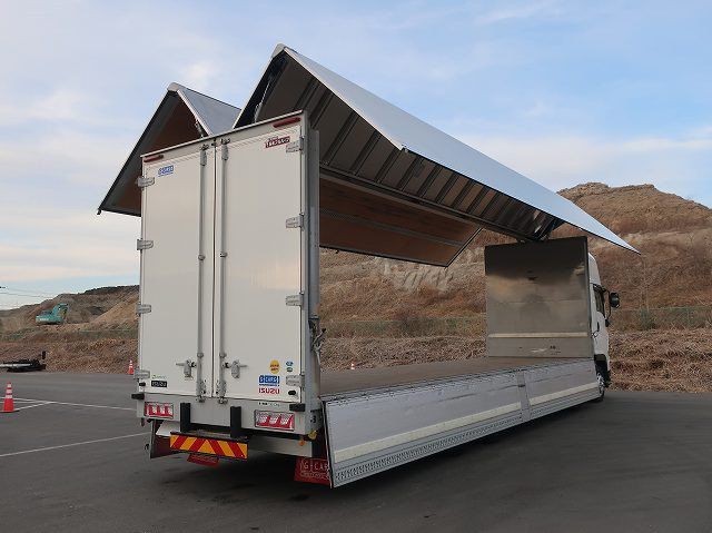 中古トラック いすゞアルミウィング ＃7